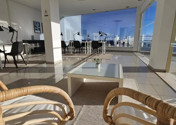 Cliffs Oceanview - 5min Walk To 塞辛布拉