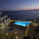 Apartament Cliffs Oceanview - 5min Walk To