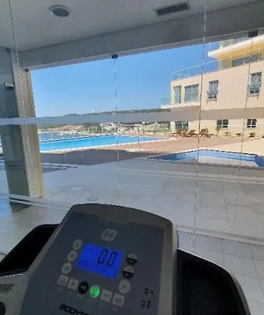 Cliffs Oceanview - 5min Walk To Apartment *